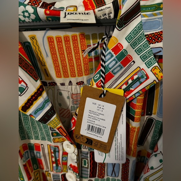 Adorable Joanie bookshelf print dress. NWT. US Women’s 14. Make an offer! - Picture 5 of 14